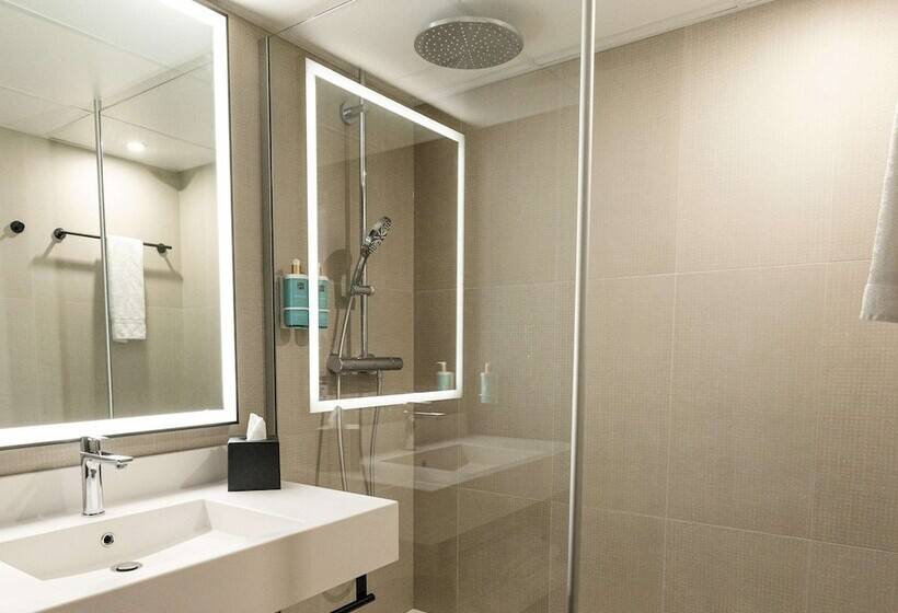اتاق سوپریور, Novotel Paris Suresnes Longchamp