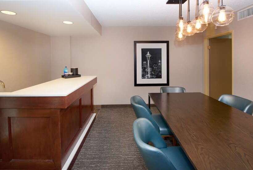 디럭스 스위트 킹 침대, Embassy Suites By Hilton Temecula Valley Wine Country