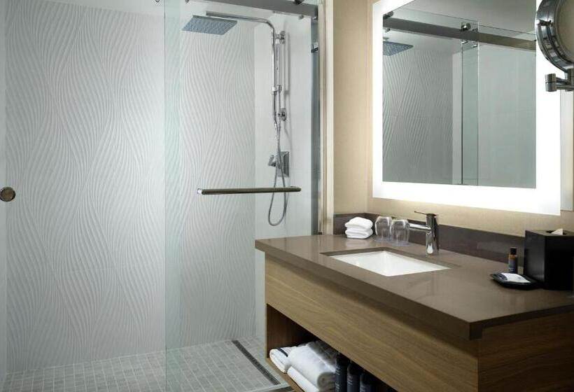 سوئیت جونیور با تخت بزرگ, The Westin Lake Las Vegas Resort & Spa