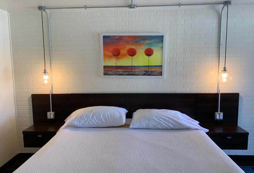 Номер Deluxe Кровать Кинг, The Sands Motel