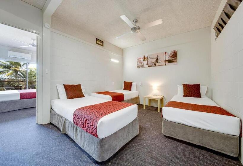패밀리 룸, Camelot Motel