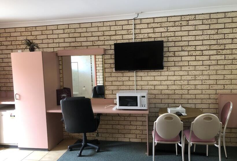 Трехместный Номер Deluxe, Alamo Motor Inn