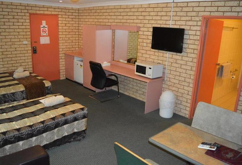 Номер Deluxe, Alamo Motor Inn