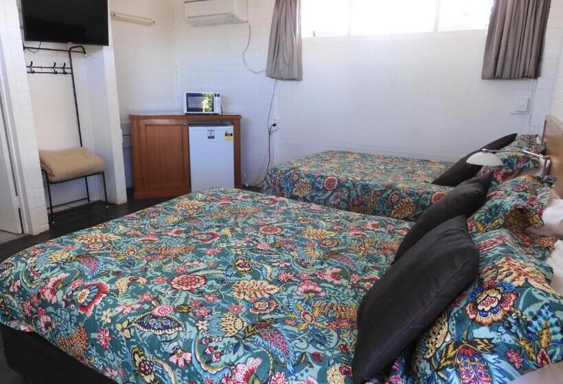 스탠다드 스튜디오, Dalby Parkview Motel