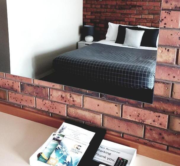 스탠다드 룸, Golden Palms Motel