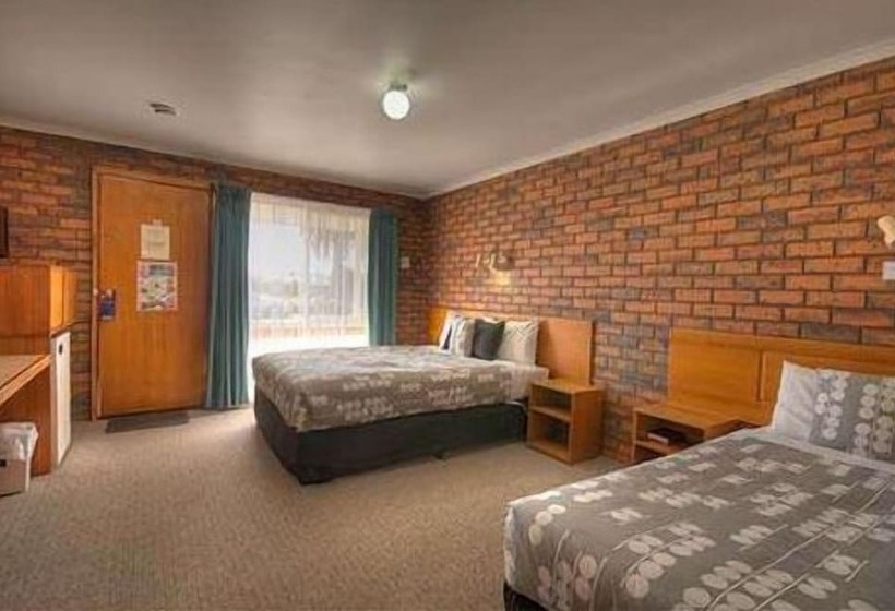 스탠다드 룸, Golden Palms Motel