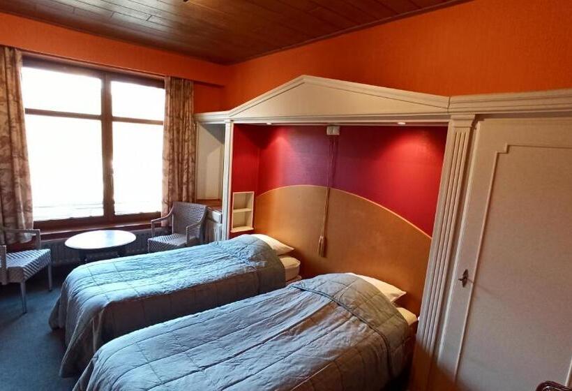 غرفة قياسية ثلاثية ذات اطلالة, Le Chalet