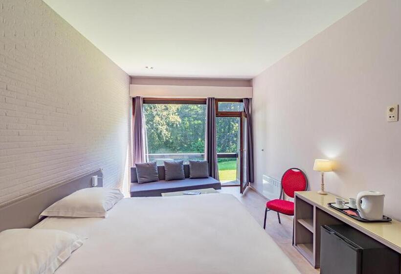 Superior Room, Les Rhodos