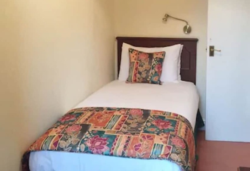اتاق استاندارد یک نفره, Arundel House