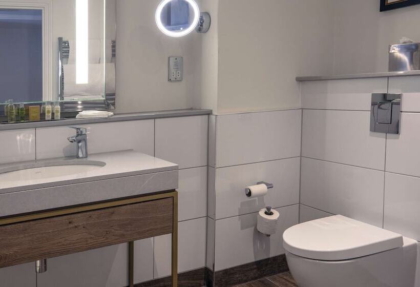Номер Deluxe, Oxford Belfry Hotel & Spa