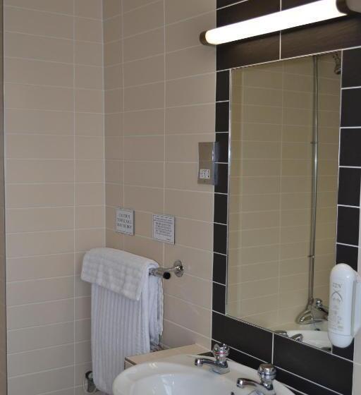 اتاق استاندارد سه نفره, Globe Hotel Wetherspoon