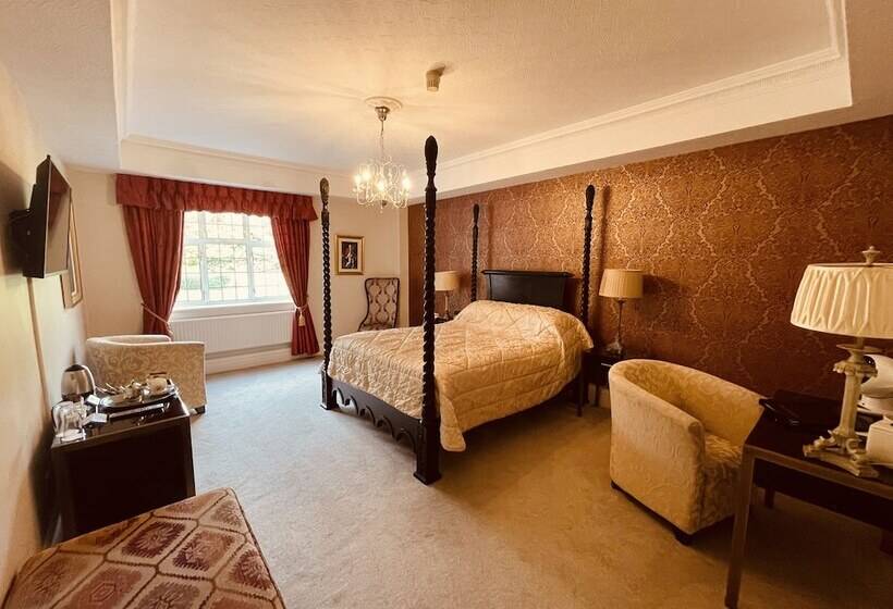 Номер Стандарт, Nuthurst Grange Country House