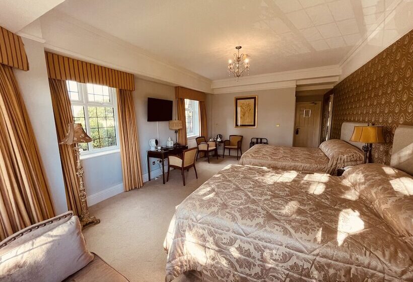 Семейный Номер, Nuthurst Grange Country House