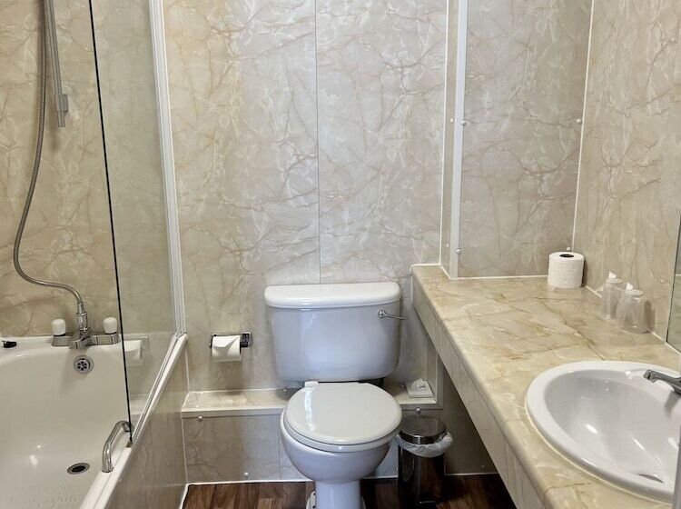 Номер Стандарт Трехместный, Eliza House