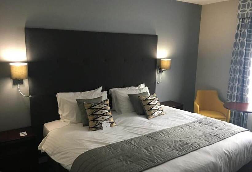 Номер Стандарт, Stafford South Hatherton House