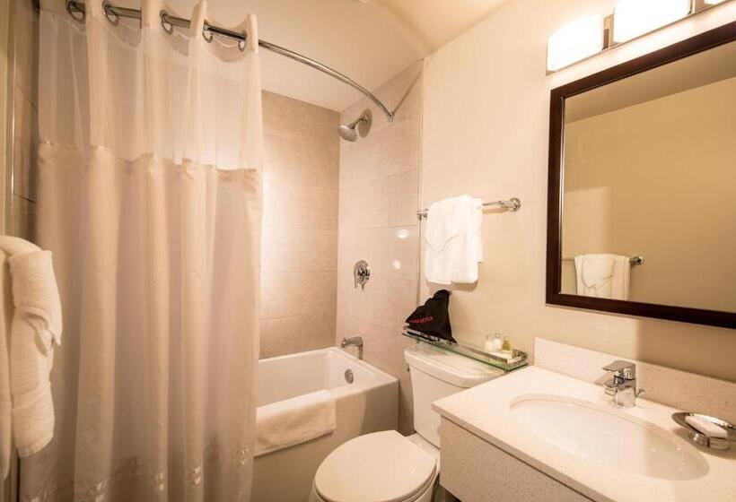اتاق استاندارد, Prestige Oceanview Hotel Prince Rupert