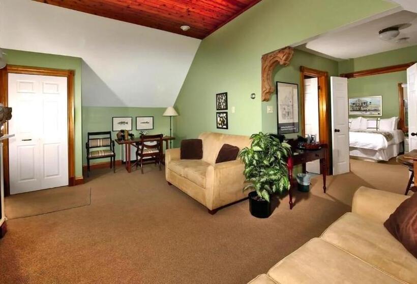 Люкс Кровать Кинг, Kettle Creek Inn