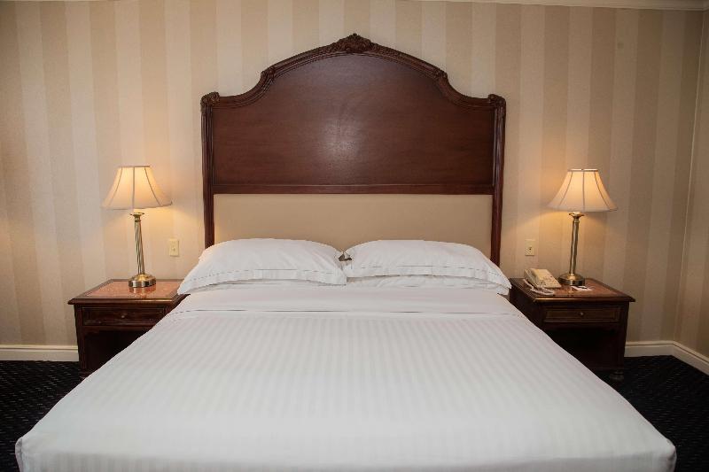 اتاق سوپریور با تخت بزرگ, Barcelo San Salvador
