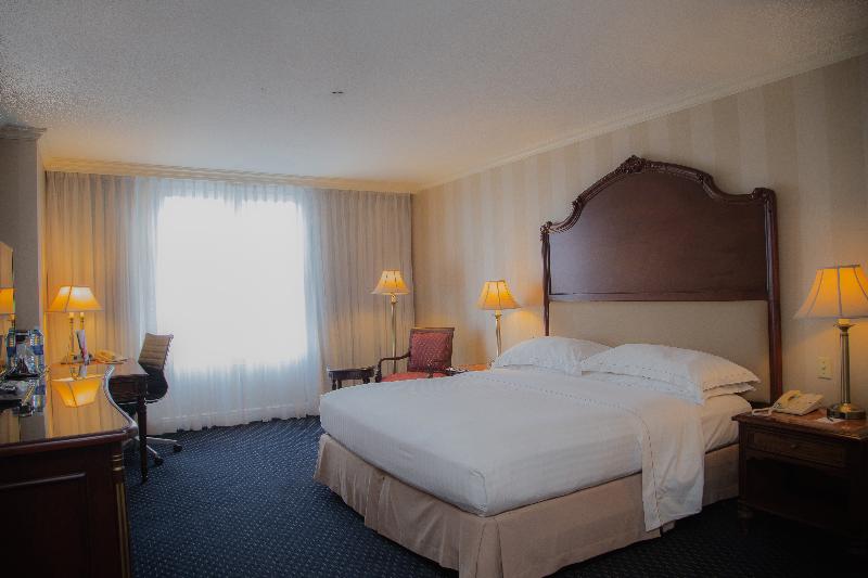 اتاق سوپریور با تخت بزرگ, Barcelo San Salvador