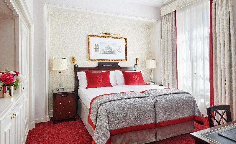 Chambre Club, Intercontinental Paris Le Grand, An Ihg