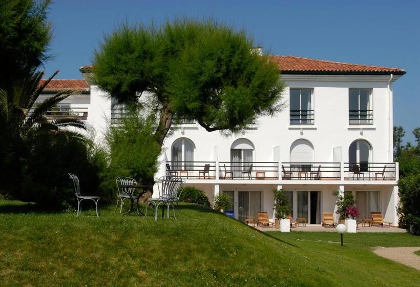 Классический Номер, Hôtel Et Résidence La Réserve