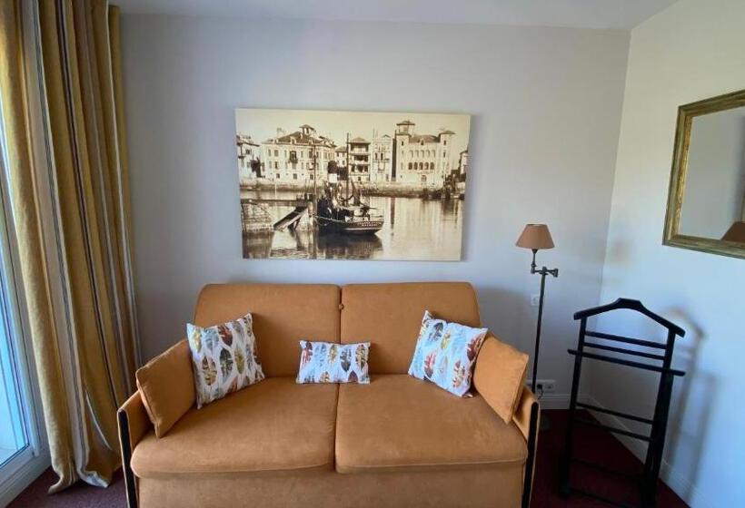 Семейный Номер, Hôtel Et Résidence La Réserve