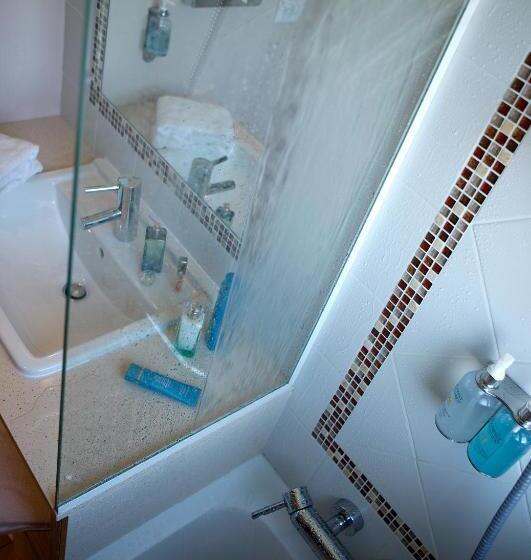 Семейный Номер, Hôtel Et Résidence La Réserve