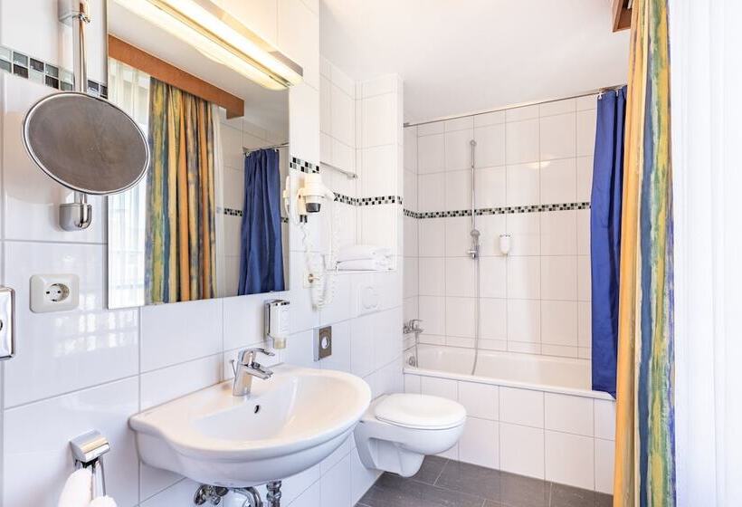 Номер Стандарт Трехместный, Acora Bochum Living The City