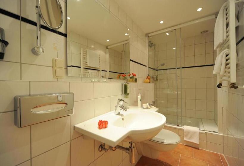 Номер Стандарт Трехместный, Celler Hof