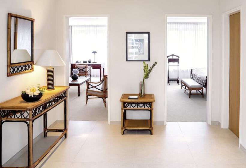 سوییت سوپریور, The Mandala Suites