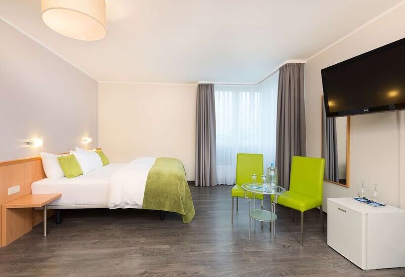 Семейный Номер, Dusseldorf Krefeld Affiliated By Melia