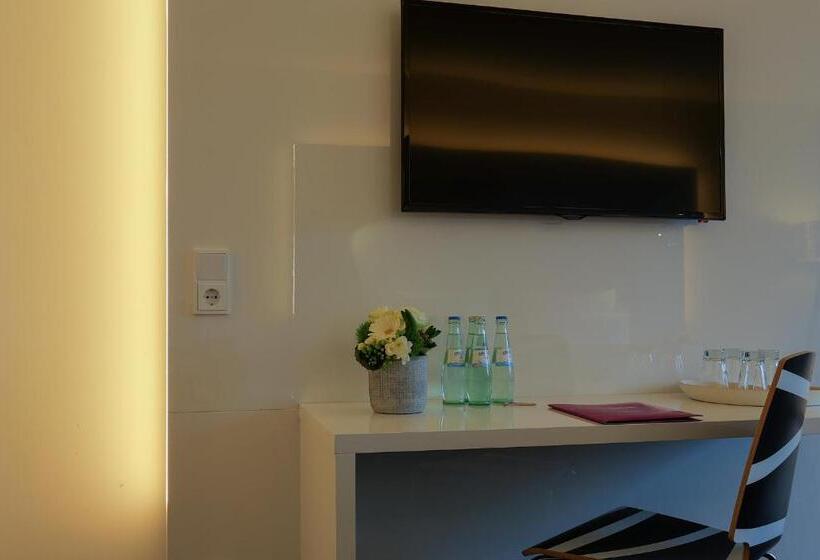 Четырехместный Номер Superior, Fourside Plaza Hotel Trier, Trademark Collection By Wyndham