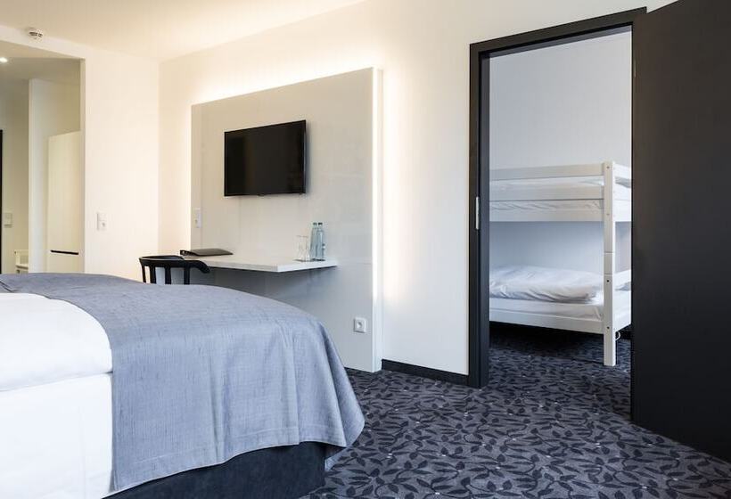 Четырехместный Номер Superior, Fourside Plaza Hotel Trier, Trademark Collection By Wyndham