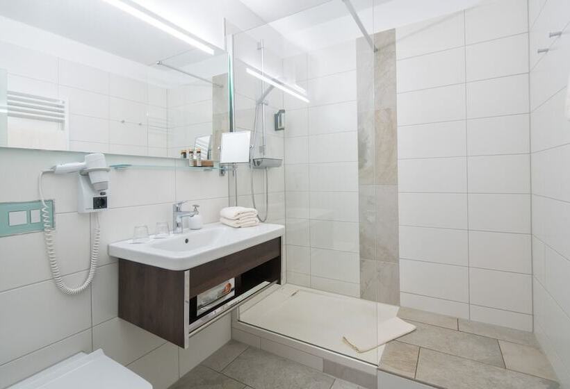 Номер Комфорт Индивидуальный, Schlosshotel Klaffenbach