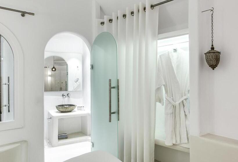 اتاق لوکس, Dana Villas & Infinity Suites