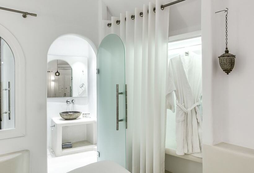 اتاق لوکس, Dana Villas & Infinity Suites