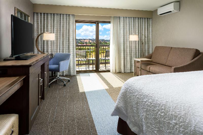 سوییت با استخر, Dana Villas & Infinity Suites