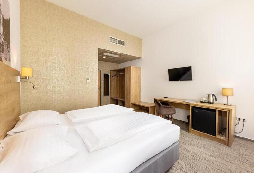 Номер Стандарт, City Hotel Ring