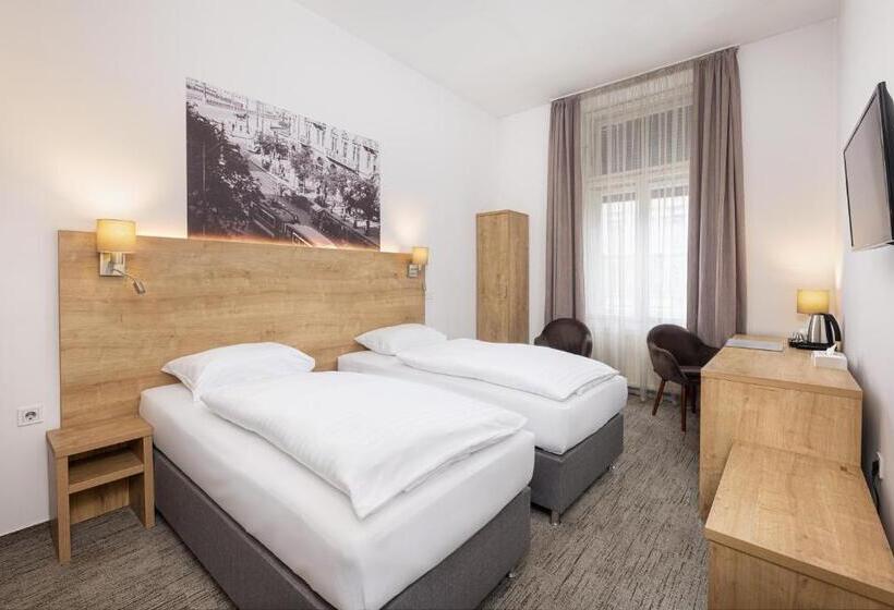 Номер Стандарт, City Hotel Ring