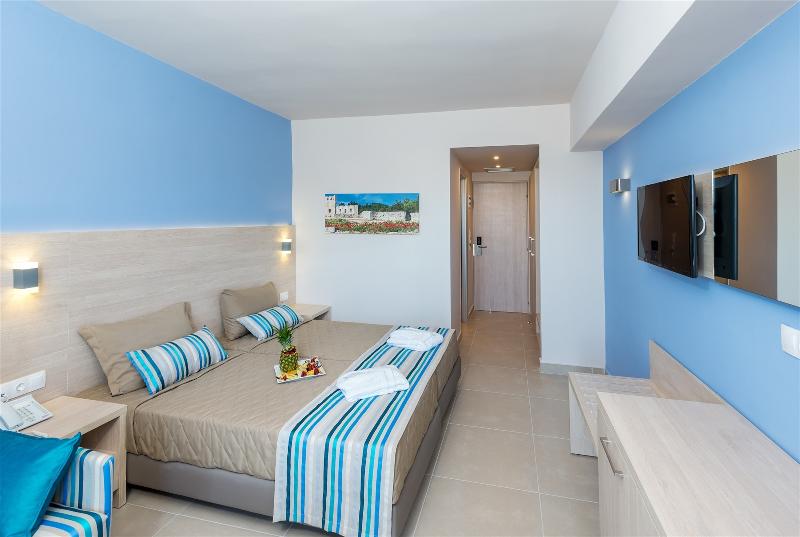 اتاق سوپریور با چشم‌انداز دریا, Irene Palace Beach Resort