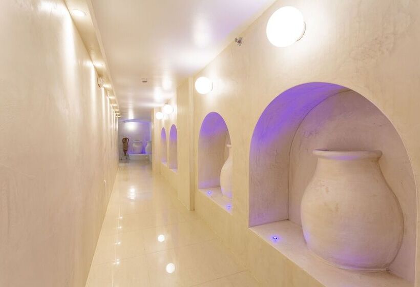 سوییت جونیور با چشم‌انداز شهر, Rhodos Horizon City Adults Only