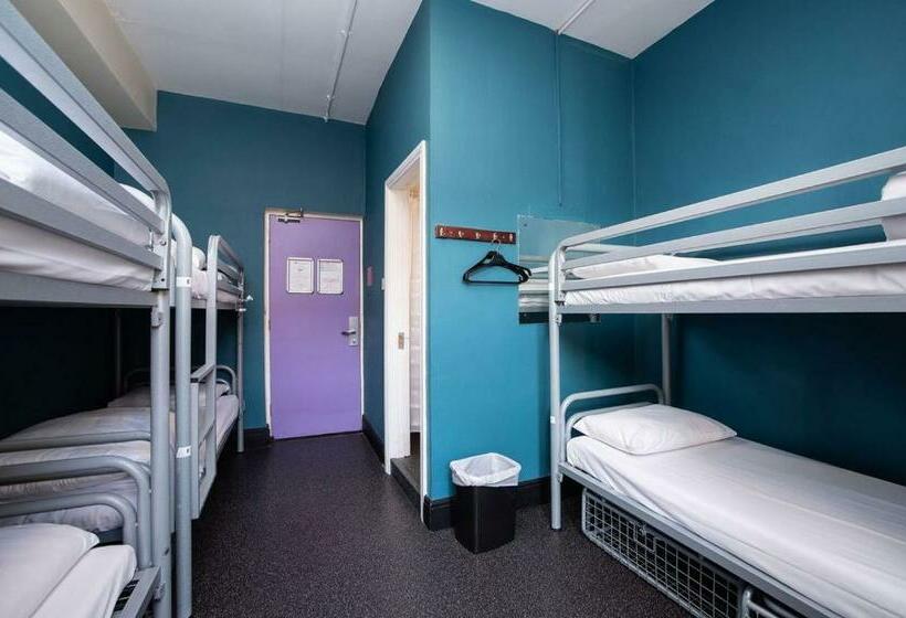 تختخواب در اتاق مشترک, Kinlay House Hostel