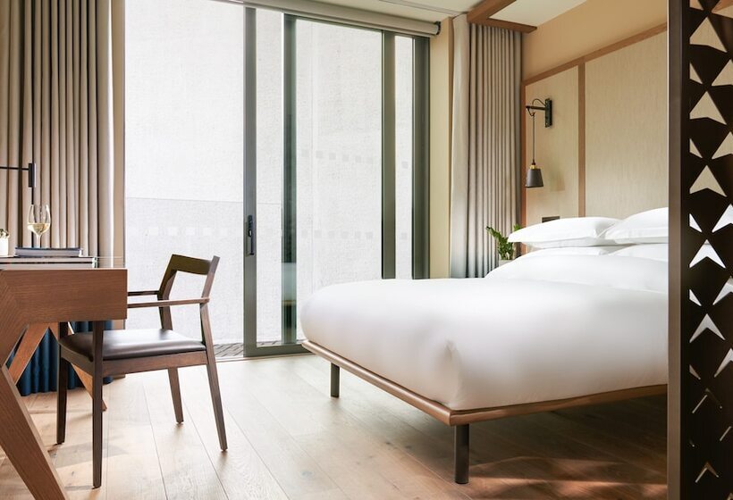 استودیوی استاندارد, Herbert Park Hotel And Park Residence