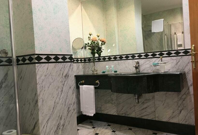 اتاق استاندارد, Andreola Central