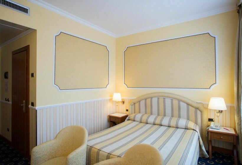 اتاق استاندارد یک نفره, Andreola Central