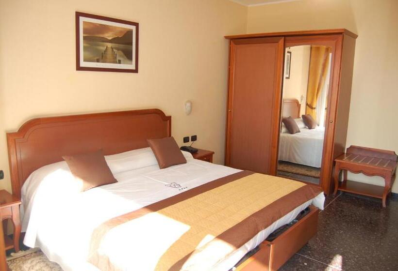 اتاق راحتی, Grand Hotel Moroni