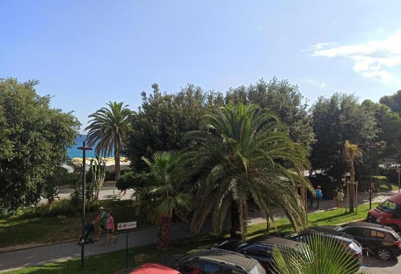 اتاق سوپریور, Grand Hotel Moroni