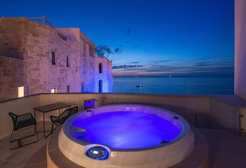 Люкс с гидромассажем, Grotta Palazzese