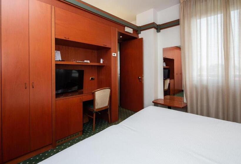 اتاق کلاسیک با تخت دونفره, Jet Hotel, Sure Hotel Collection By Best Western