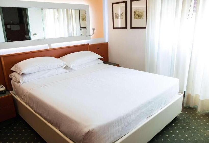 اتاق راحتی, Jet Hotel, Sure Hotel Collection By Best Western
